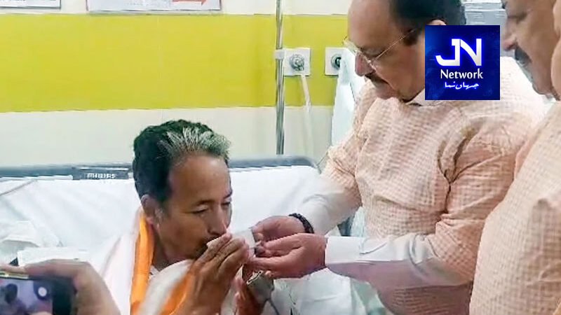 بھارتی سماجی کارکن سونم وانگچک نے 26 روز بعد بھوک ہڑتال ختم کر دی