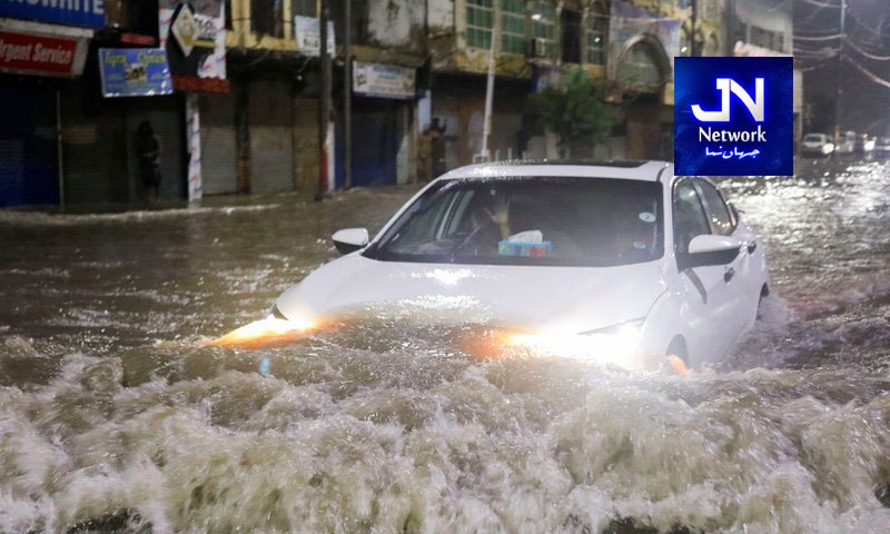 مون سون کی بارشوں اور سیلابی ریلوں نے تباہی مچا دی، متعدد افراد جاں بحق