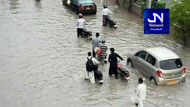 پنجاب اور کے پی میں مون سون بارشوں کا طاقتور اسپیل جاری، دریا بپھر اور شہر ڈوب گئے