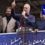 پاکستان کے وزیراعظم نہ بن سکے تو اب کشمیر کا وزیراعظم بننے کی خواہش پیدا ہوگئی، نیئر بخاری