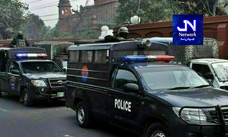 کراچی : چیکنگ کے بہانے شہری کو یرغمال بنا کر ڈھائی لاکھ روپے لوٹنے والے 4 پولیس اہلکار گرفتار، معطل
