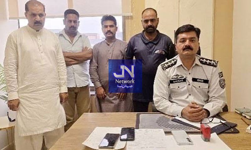 محسن نقوی کے حکم پر لاہور پاسپورٹ آفس میں ایف آئی اے کا کریک ڈاؤن، 4 ملزمان گرفتار