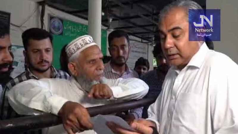 محسن نقوی کا پاسپورٹ آفس کا دورہ، عملہ غائب ہونے پر برہمی کا اظہار، عہدوں‌ سے ہٹانے کا حکم