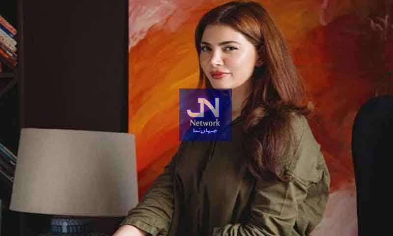 نیمل خاور کی نئی تصاویر نے لوگوں کی توجہ حاصل کرلی
