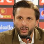 تین سال میں محنت سے ایسی ٹیم بنائی ہے جو ہر جگہ ہار رہی ہے، راشد لطیف