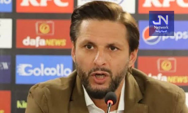 پانچ ٹیسٹ کے بعد کوچ کو کیسے ہٹا سکتے ہیں، شاہد آفریدی