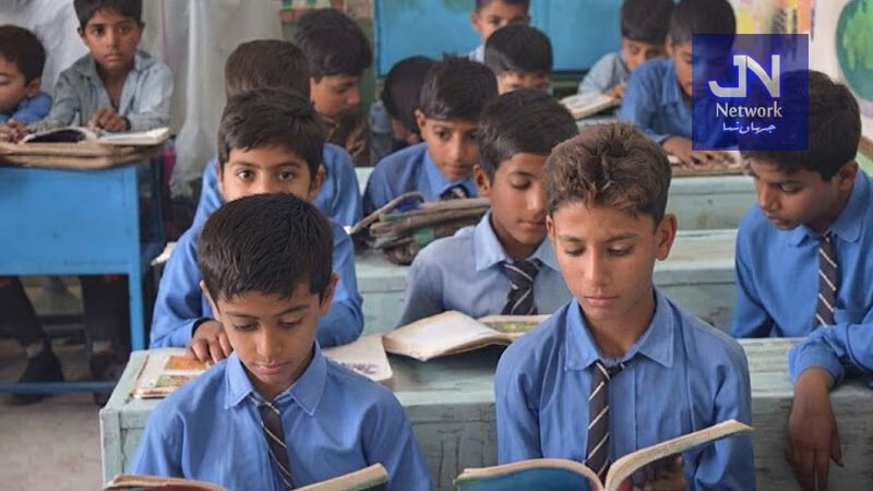 موسم گرما کی تعطیلات کے بعد سرکاری سکولوں میں نئے طلباء مفت درسی کتب سے محروم