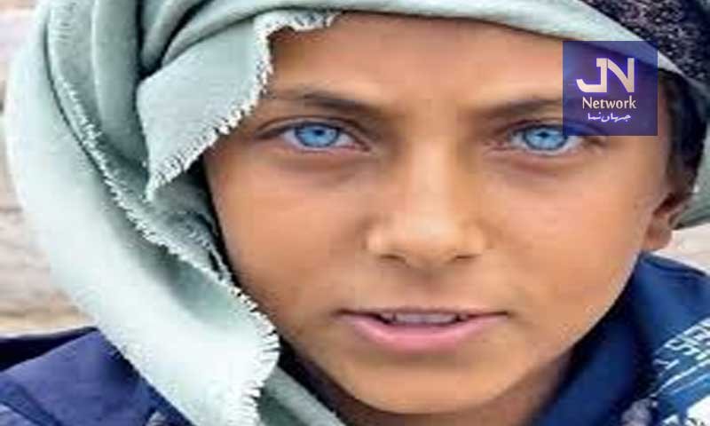 نیلی آنکھوں والا گمنام لڑکا راتوں رات ’’اسٹار‘‘ بن گیا، ماڈلنگ کی آفرز ملنے لگیں