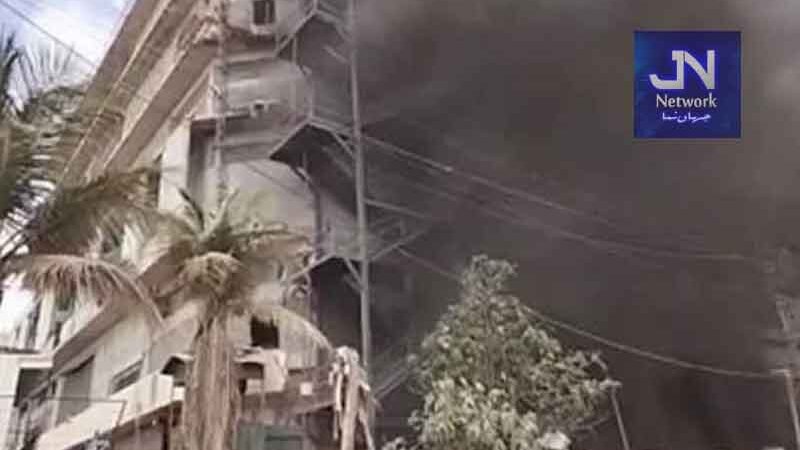 کراچی : لانڈھی کی فیکٹری میں خوفناک آتشزدگی عمارت تباہ