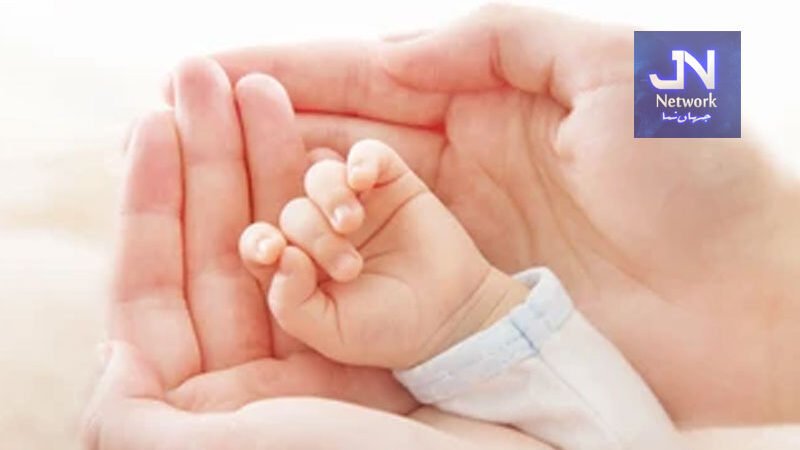 کراچی کے نجی اسپتال کی افسوسناک غفلت، نومولود کے گلے پر تیز دھار آلہ پھر گیا